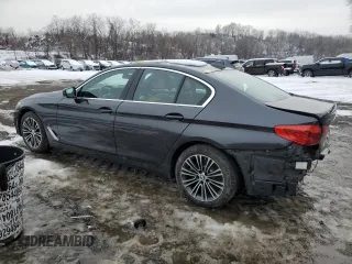 2019 BMW 5 Series 530i xDrive z VIN WBAJA7C52KWW22601, wystawiony jako Copart lot #43244135 z przebiegiem 99 958 mil mil oraz Szkoda całkowita • Salvage title. Historia ofert i sprzedaży dostępna na DreamBid. Obrazek 2.
