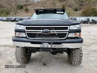 2006 Chevrolet Silverado 1500 LS with VIN 2GCEK13V061353106, listed as a Copart auction lot 49075995 with 150,870 mi miles and Salvage Title. Bid and sale history available at DreamBid. Image 5.