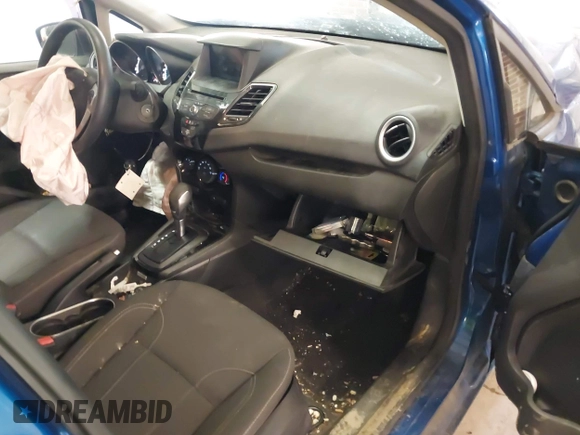 2019 Ford Fiesta SE with VIN 3FADP4EJ6KM124270, listed as a IAAI auction lot 40962134 with 122,757 mi miles. Bid and sale history available at carsss.com. Image 5.