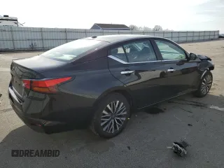 2025 Nissan Altima SV with VIN 1N4BL4DW0SN323160, listed as a Copart auction lot 46409795 with 7,821 mi miles and Salvage Title. Bid and sale history available at DreamBid. Image 3.