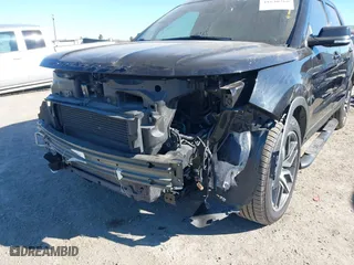 2019 Ford Explorer Sport with VIN 1FM5K8GTXKGB40710, listed as a IAAI auction lot 41840260 with 55,282 mi miles. Bid and sale history available at carsss.com. Image 6.