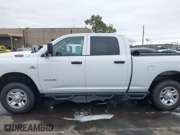 2020 Ram 2500 Tradesman with VIN 3C6UR5CL8LG189305, listed as a IAAI auction lot 41196823 with 35,248 mi miles. Bid and sale history available at carsss.com. Image 14.