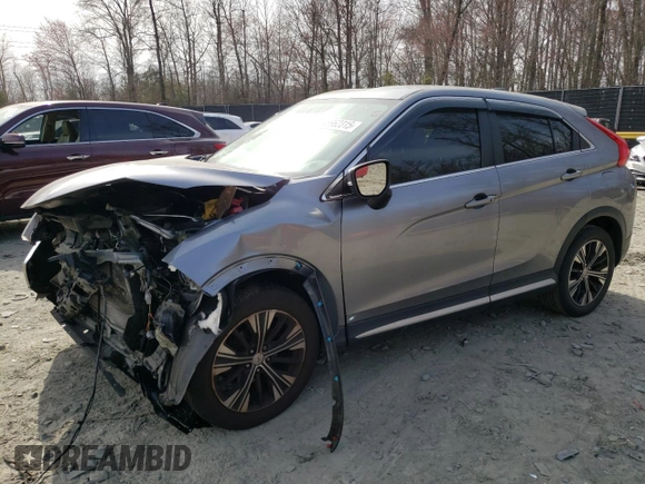 2018 Mitsubishi Eclipse Cross SE z VIN JA4AT5AA4JZ038449, wystawiony jako Copart lot #48662315 z przebiegiem 61 320 mil mil oraz Nie do naprawy. Historia ofert i sprzedaży dostępna na DreamBid. Obrazek 1.