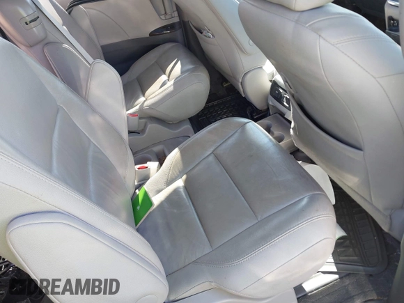 2016 Toyota Sienna XLE with VIN 5TDYK3DC4GS739785, listed as a IAAI auction lot 41513038 with 71,935 mi miles. Bid and sale history available at carsss.com. Image 8.
