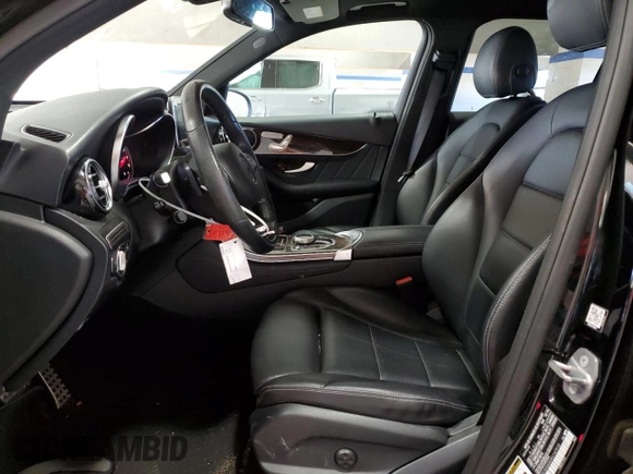 2019 Mercedes-Benz GLC with VIN WDC0G4KB2KV147910, listed as a Copart auction lot 48746145 with 67,955 mi miles and Salvage Title. Bid and sale history available at carsss.com. Image 7.