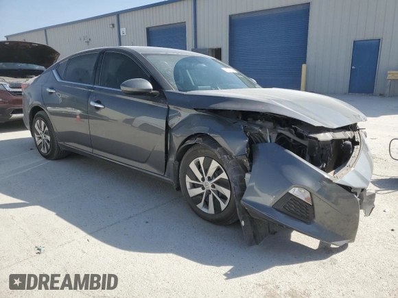 2019 Nissan Altima 2.5 S with VIN 1N4BL4BV4KN316559, listed as a Copart auction lot 49205015 with 69,967 mi miles and Salvage Title. Bid and sale history available at carsss.com. Image 4.