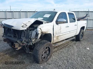 2011 Chevrolet Silverado 1500 LT with VIN 3GCPKSE36BG219504, listed as a IAAI auction lot 41891475 with 189,240 mi miles. Bid and sale history available at carsss.com. Image 17.