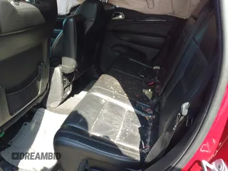2011 Jeep Grand Cherokee Laredo with VIN 1J4RR4GG5BC512095, listed as a IAAI auction lot 42156490 with 160,749 mi miles. Bid and sale history available at carsss.com. Image 8.