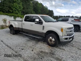 2017 Ford F-350 Lariat z VIN 1FT8W3DT4HED39267, wystawiony jako Copart lot #60000445 z przebiegiem 501 155 mil mil oraz Czysty tytuł • Clean title. Historia ofert i sprzedaży dostępna na DreamBid. Obrazek 4.