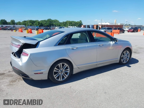 2014 Lincoln MKZ Hybrid with VIN 3LN6L2LU2ER814603, listed as a IAAI auction lot 39576919 with 116,367 mi miles and . Bid and sale history available at DreamBid. Image 4.