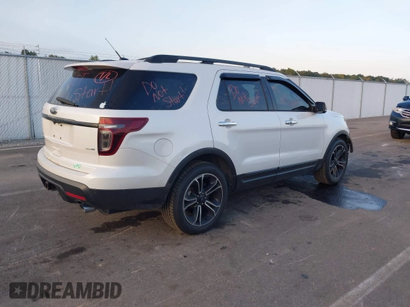 2013 Ford Explorer Sport z VIN 1FM5K8GT7DGB44569, wystawiony jako IAAI lot #40353201 z przebiegiem 146 860 mil mil oraz . Historia ofert i sprzedaży dostępna na DreamBid. Obrazek 4.