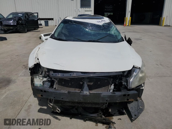 2010 Nissan Maxima SV z VIN 1N4AA5AP3AC836921, wystawiony jako Copart lot #52518935 z przebiegiem 185 841 mil mil oraz Szkoda całkowita • Salvage title. Historia ofert i sprzedaży dostępna na DreamBid. Obrazek 5.