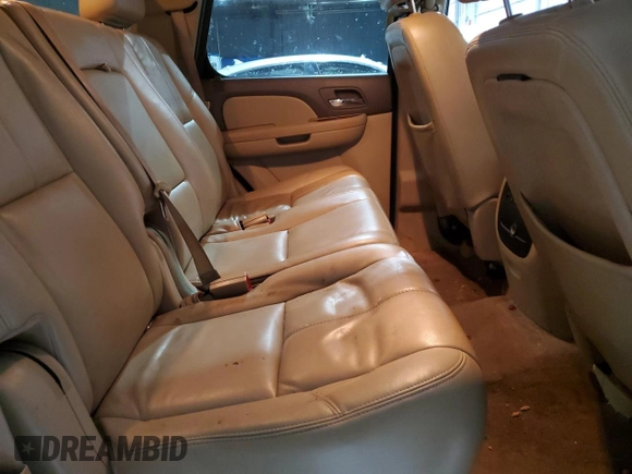 2010 Chevrolet Tahoe LT z VIN 1GNUKBE03AR186637, wystawiony jako Copart lot #44437825 z przebiegiem 223 361 mil mil oraz Szkoda całkowita • Salvage title. Historia ofert i sprzedaży dostępna na DreamBid. Obrazek 11.