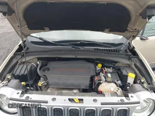 2015 Jeep Renegade Limited with VIN ZACCJBDT0FPB55402, listed as a IAAI auction lot 42351032 with 105,059 mi miles and . Bid and sale history available at DreamBid. Image 10.