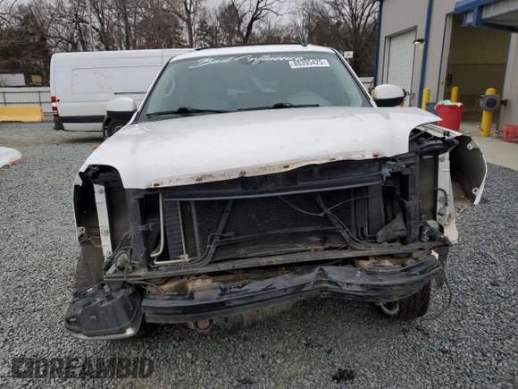 2014 GMC Yukon XL SLT with VIN 1GKS1KE07ER150544, listed as a Copart auction lot 88395425 with 223,209 mi miles and Salvage Title. Bid and sale history available at carsss.com. Image 5.