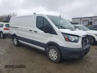 2024 Ford Transit Cargo z VIN 1FTYE1Y84RKA38434, wystawiony jako Copart lot #52954035 z przebiegiem 24 400 mil mil oraz Szkoda całkowita • Salvage title. Historia ofert i sprzedaży dostępna na DreamBid. Obrazek 4.