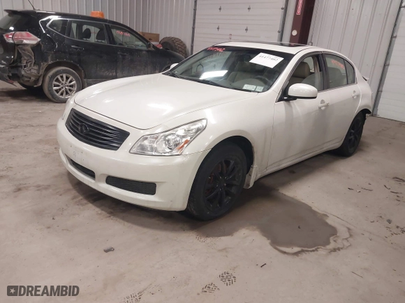 2008 Infiniti G35 Sedan x with VIN JNKBV61F38M277177, listed as a IAAI auction lot 41477402 with 104,071 mi miles. Bid and sale history available at carsss.com. Image 17.