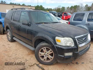 2010 Ford Explorer XLT with VIN 1FMEU7DE3AUA19513, listed as a IAAI auction lot 41787455 with 224,906 mi miles. Bid and sale history available at carsss.com. Image 1.
