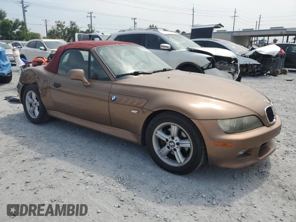 2001 BMW Z3 2.5 z VIN WBACN33441LK46402, wystawiony jako Copart lot #57974785 z przebiegiem 142 661 mil mil oraz Szkoda całkowita • Salvage title. Historia ofert i sprzedaży dostępna na DreamBid. Obrazek 4.