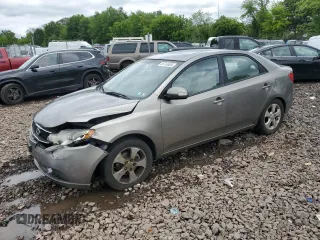 2010 Kia Forte EX z VIN KNAFU4A2XA5250756, wystawiony jako Copart lot #58743405 z przebiegiem 204 266 mil mil oraz Szkoda całkowita • Salvage title. Historia ofert i sprzedaży dostępna na DreamBid. Obrazek 1.