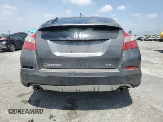 2013 Honda Crosstour EX-L z VIN 5J6TF1H59DL002040, wystawiony jako Copart lot #53917545 z przebiegiem 183 093 mil mil oraz Szkody całkowita. Historia ofert i sprzedaży dostępna na DreamBid. Obrazek 6.