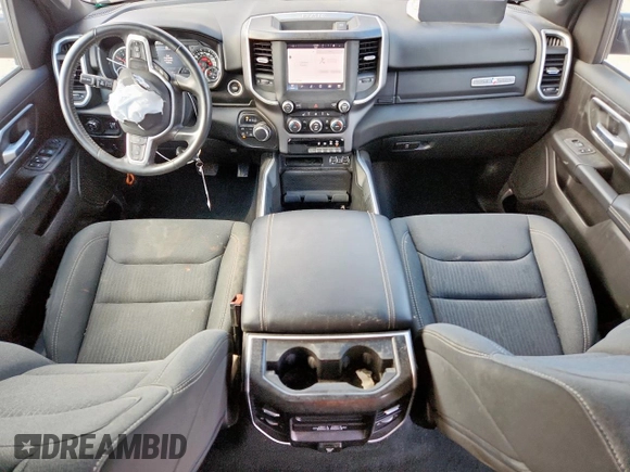 2022 Ram 1500 Big Horn z VIN 1C6SRFMT3NN194076, wystawiony jako Copart lot #58760505 z przebiegiem 75 849 mil mil oraz Szkoda całkowita • Salvage title. Historia ofert i sprzedaży dostępna na DreamBid. Obrazek 8.