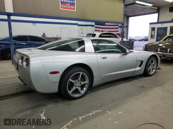 1997 Chevrolet Corvette with VIN 1G1YY22G0V5108641, listed as a Copart auction lot 80776054 with 179,471 mi miles and Salvage Title. Bid and sale history available at carsss.com. Image 3.