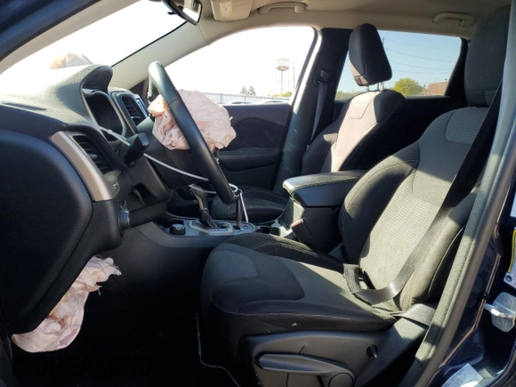 2015 Jeep Cherokee Latitude with VIN 1C4PJMCB9FW709077, listed as a Copart auction lot 76240454 with 104,882 mi miles and Salvage Title. Bid and sale history available at DreamBid. Image 7.