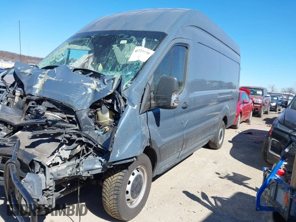 2019 Ford Transit с VIN 1FTYR3XM7KKA97658, выставлен на аукционе IAAI как лот 41723230 с пробегом 387 044 миль миль и . История ставок и продаж доступна на DreamBid. Изображение 17.