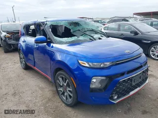 2020 Kia Soul GT-Line with VIN KNDJ63AU1L7116129, listed as a IAAI auction lot 41586305 with 87,662 mi miles. Bid and sale history available at carsss.com. Image 1.