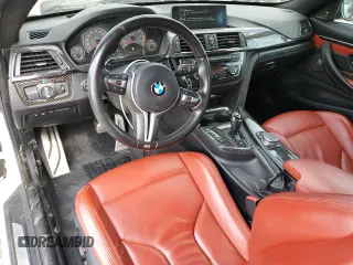 2015 BMW M4 z VIN WBS3R9C50FK334663, wystawiony jako Copart lot #59012605 z przebiegiem 69 749 mil mil oraz Szkoda całkowita • Salvage title. Historia ofert i sprzedaży dostępna na DreamBid. Obrazek 8.