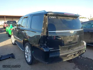 2020 Cadillac Escalade Luxury with VIN 1GYS3BKJ0LR159841, listed as a IAAI auction lot 41169730 with 84,246 mi miles. Bid and sale history available at carsss.com. Image 3.