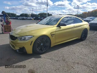 2015 BMW M4 with VIN WBS3R9C55FK330009, listed as a Copart auction lot 75865514 with 42,071 mi miles and Clean Title. Bid and sale history available at carsss.com. Image 1.