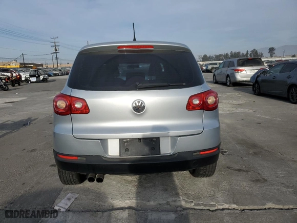 2009 Volkswagen Tiguan S with VIN WVGAV75N89W504515, listed as a Copart auction lot 86021444 with 115,998 mi miles and Salvage Title. Bid and sale history available at carsss.com. Image 6.
