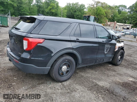 2021 Ford Police Interceptor Utility z VIN 1FM5K8AB3MGC44099, wystawiony jako Copart lot #56472655 z przebiegiem 79 701 mil mil oraz Tytuł czysty. Historia ofert i sprzedaży dostępna na DreamBid. Obrazek 3.