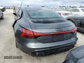 2023 Audi e-tron GT Prestige z VIN WAUEJBFW3P7006724, wystawiony jako Copart lot #74274464 z przebiegiem Nie podano mil oraz Nie do naprawy. Historia ofert i sprzedaży dostępna na DreamBid. Obrazek 6.