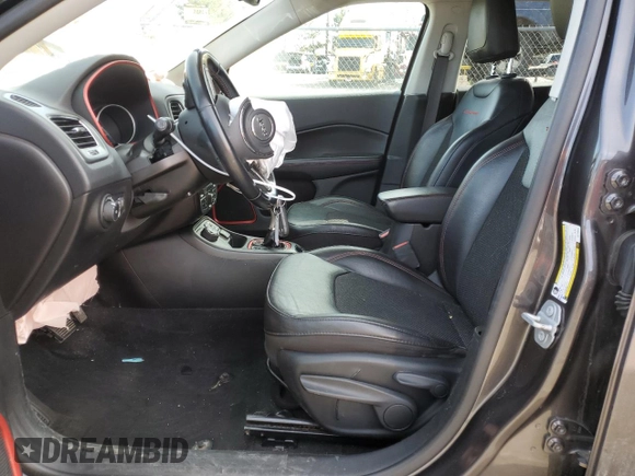 2019 Jeep Compass Trailhawk with VIN 3C4NJDDB2KT799842, listed as a Copart auction lot 50092085 with 86,114 mi miles and Salvage Title. Bid and sale history available at carsss.com. Image 7.