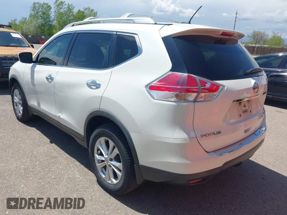 2016 Nissan Rogue SV with VIN KNMAT2MV0GP670288, listed as a IAAI auction lot 42202645 with 211,454 mi miles. Bid and sale history available at carsss.com. Image 3.