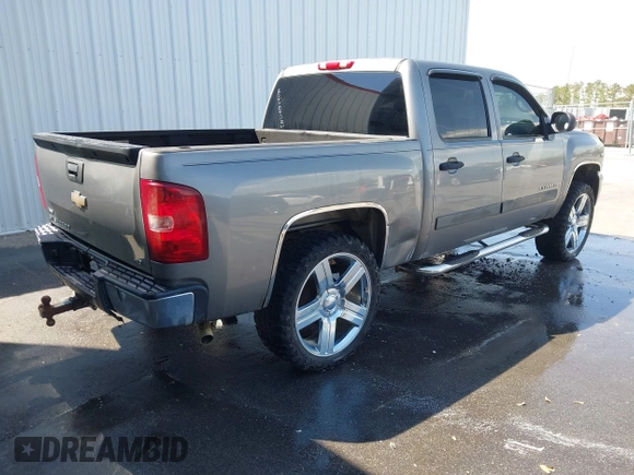 2008 Chevrolet Silverado 1500 1LT with VIN 2GCEC130281145698, listed as a IAAI auction lot 41883409 with 235,900 mi miles and . Bid and sale history available at DreamBid. Image 4.
