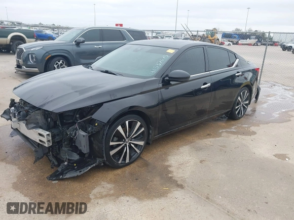 2019 Nissan Altima 2.5 Platinum with VIN 1N4BL4FV2KC207507, listed as a IAAI auction lot 41537675 with 69,872 mi miles. Bid and sale history available at carsss.com. Image 2.
