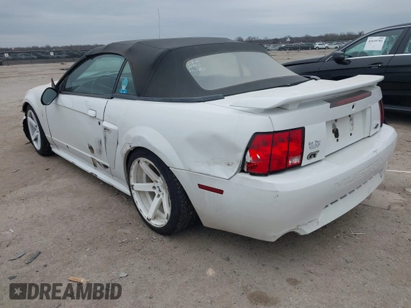 2001 Ford Mustang GT Deluxe with VIN 1FAFP45XX1F257092, listed as a IAAI auction lot 41624352 with 150,131 mi miles. Bid and sale history available at carsss.com. Image 13.
