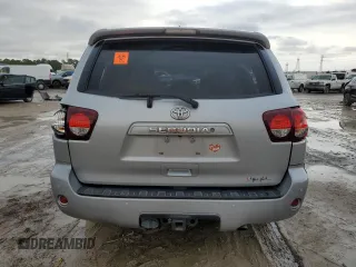 2018 Toyota Sequoia SR5 with VIN 5TDBY5G13JS159526, listed as a Copart auction lot 42438175 with 134,718 mi miles and Salvage Title. Bid and sale history available at carsss.com. Image 6.
