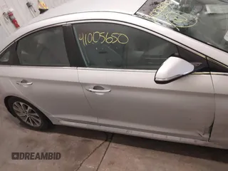 2015 Hyundai Sonata Sport with VIN 5NPE34AF3FH141616, listed as a IAAI auction lot 41005650 with 138,291 mi miles and . Bid and sale history available at DreamBid. Image 13.