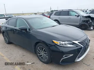 2018 Lexus ES with VIN 58ABK1GG9JU100558, listed as a IAAI auction lot 41582967 with 78,132 mi miles. Bid and sale history available at carsss.com. Image 1.
