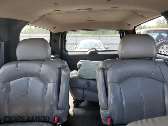 2002 Chevrolet Suburban Z71 with VIN 3GNFK16Z92G328507, listed as a Copart auction lot 65839945 with 235,047 mi miles and Clean title. Bid and sale history available at DreamBid. Image 10.