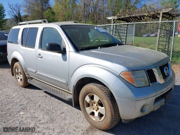 2006 Nissan Pathfinder SE with VIN 5N1AR18W06C625090, listed as a IAAI auction lot 42033313 with 263,131 mi miles. Bid and sale history available at carsss.com. Image 6.