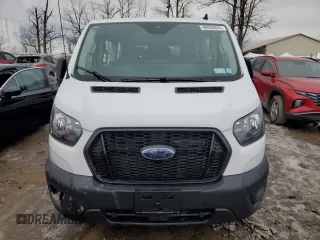 2024 Ford Transit Passenger XL with VIN 1FBAX9Y82RKB32407, listed as a Copart auction lot 48528335 with 1,262 mi miles and Salvage Title. Bid and sale history available at DreamBid. Image 5.