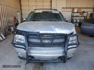 2011 Chevrolet Avalanche LTZ with VIN 3GNMCGE02BG345143, listed as a Copart auction lot 82863314 with 187,805 mi miles and Salvage Title. Bid and sale history available at carsss.com. Image 5.