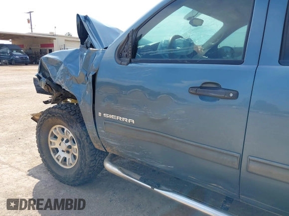2008 GMC Sierra 1500 SLE1 z VIN 3GTEC13J18G119383, wystawiony jako IAAI lot #40235736 z przebiegiem Nie podano mil oraz . Historia ofert i sprzedaży dostępna na DreamBid. Obrazek 16.