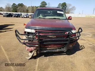 2003 Chevrolet Tahoe LS with VIN 1GNEK13Z93R256421, listed as a Copart auction lot 49001975 with 318,219 mi miles and Salvage Title. Bid and sale history available at DreamBid. Image 5.